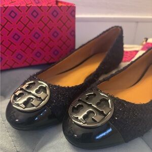 NEW Steal!! Tory Burch Black & Navy Chelsea Cap Toe Ballet Flats in Willa Tweed